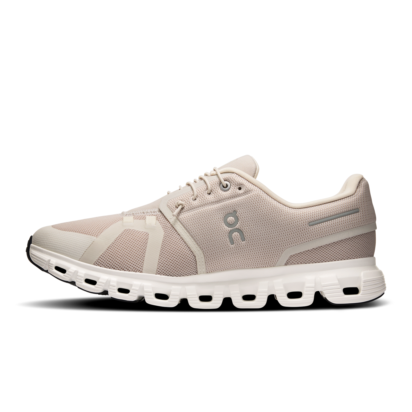 On Cloud 6 - Pearl | White
