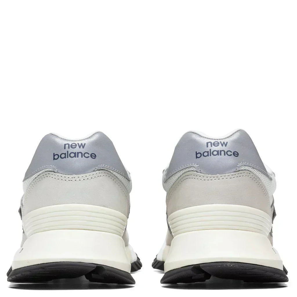 New Balance 1300 - Summer Fog / Navy