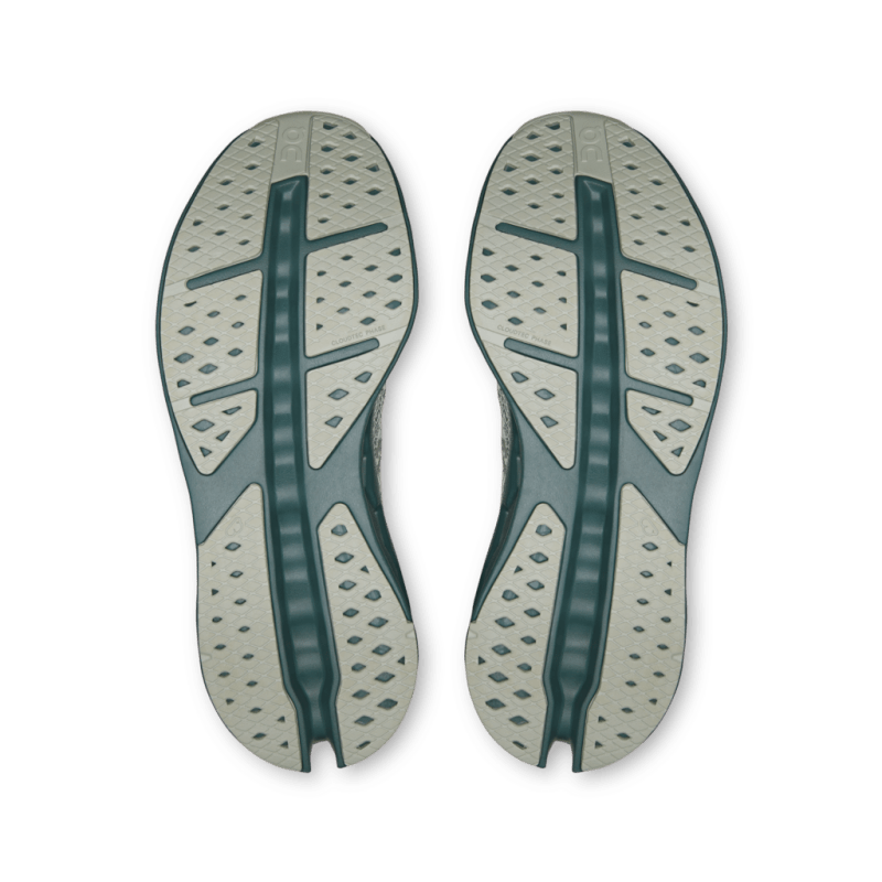 On Cloudsurfer Max - Iceberg/Olive