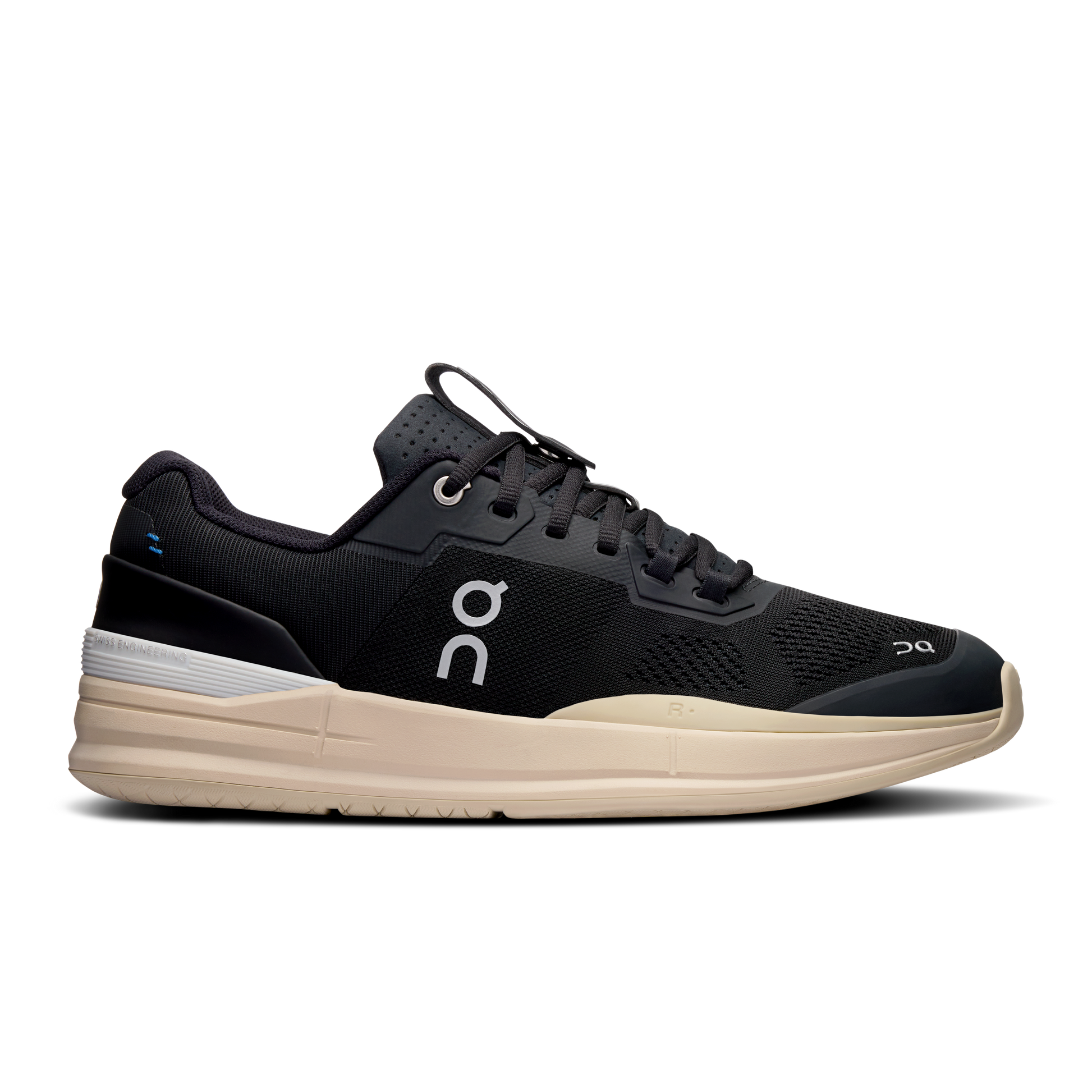 On THE ROGER Pro - Black | Sand