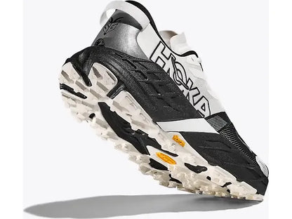 HOKA Speedgoat 7 - Black / White