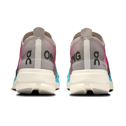 On Cloudboom Strike - White | Horizon