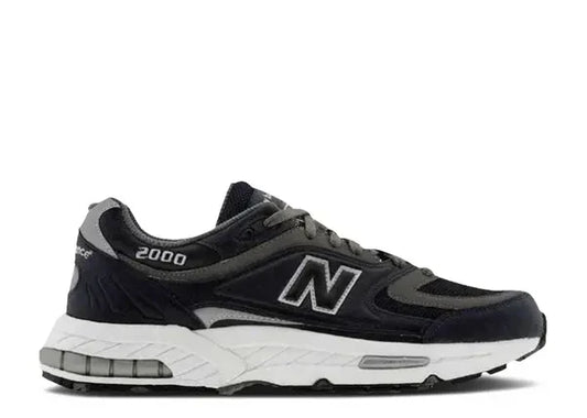 New Balance 2000 Limited Edition - Black / Grey / Metallic Silver