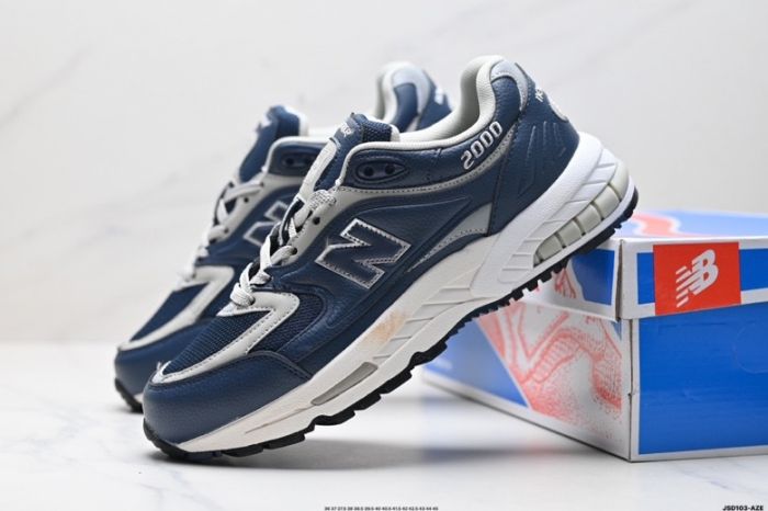 New Balance 2000 Limited Edition - Navy / Metallic Silver
