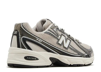 New Balance 740 - White / Silver Metallic / Black