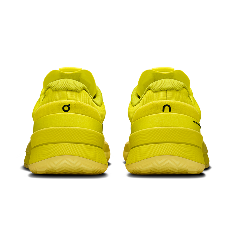 On THE ROGER Pro 2 Clay - Lime | Limelight