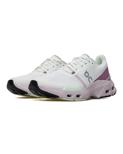 On Cloudpulse - Ivory | Fade