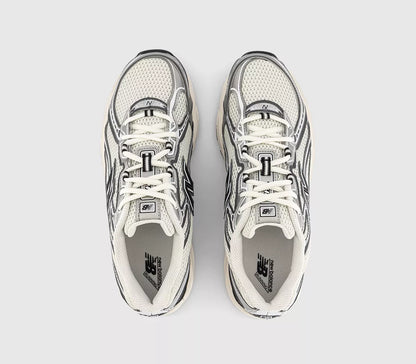 New Balance 740 - Sea Salt / Black