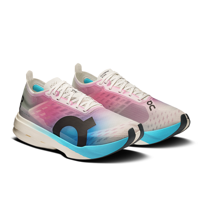 On Cloudboom Strike - White | Horizon
