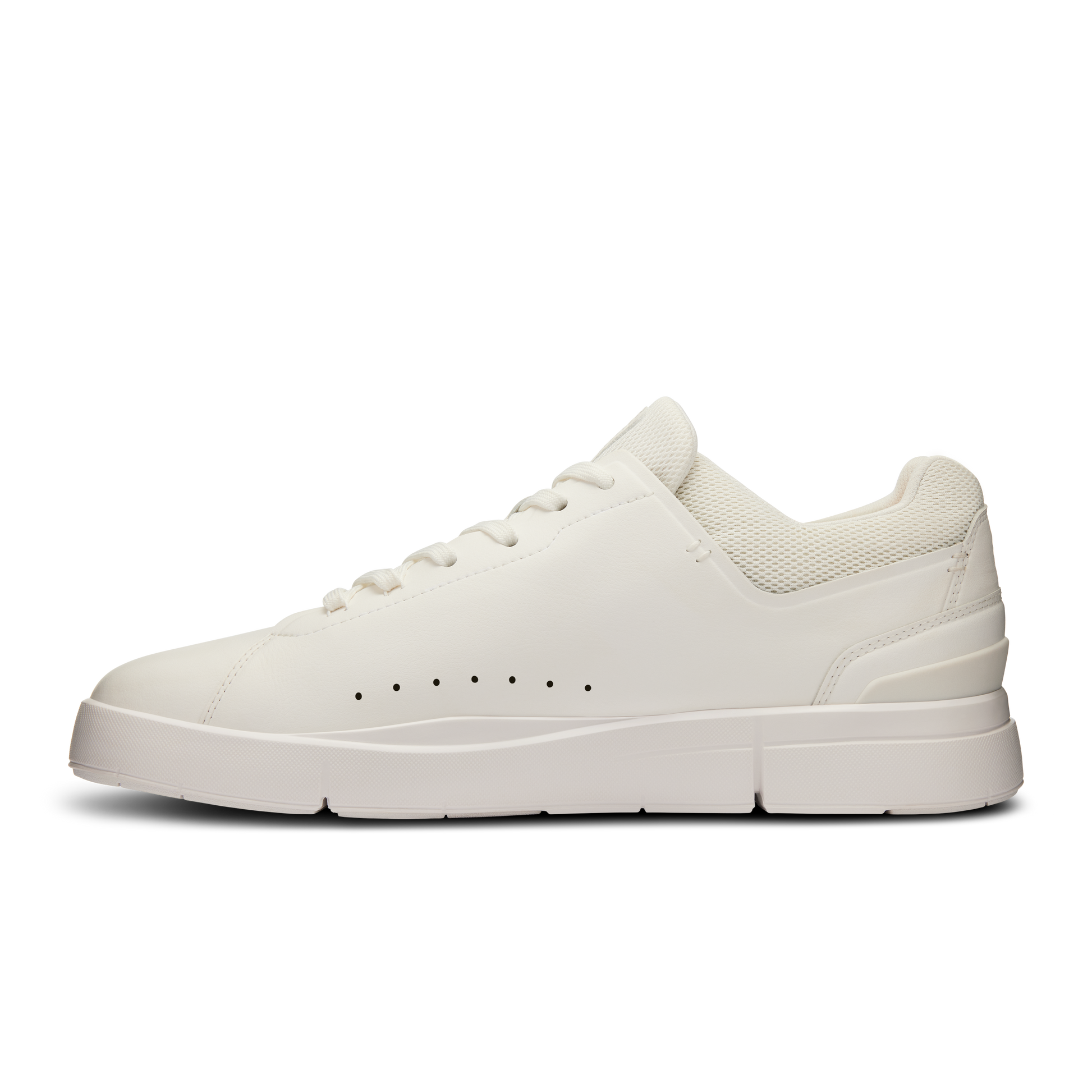 On THE ROGER Advantage - All White