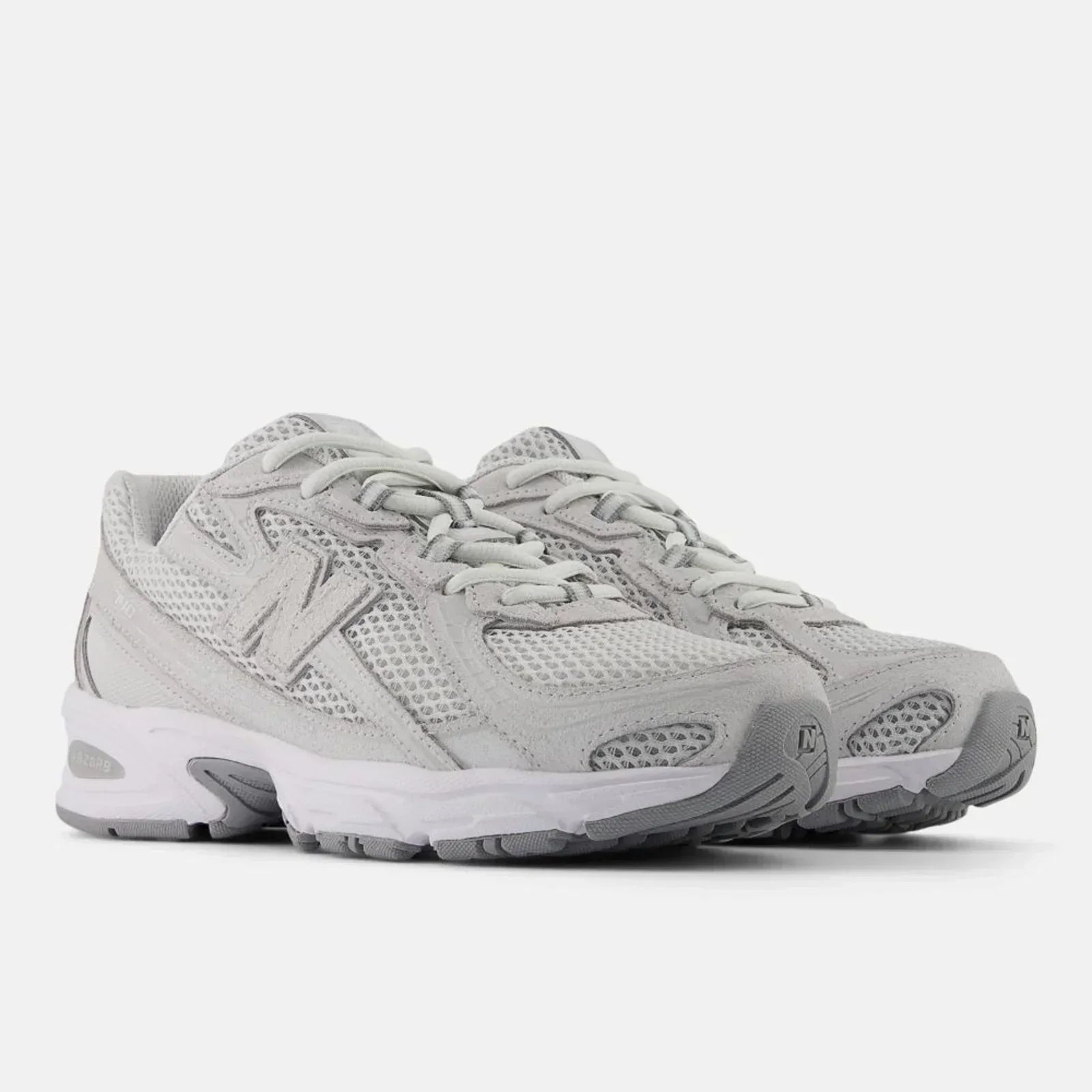 New Balance 740 - Reflection / Slate Grey