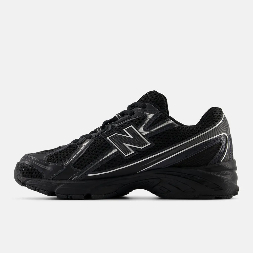 New Balance 740 - Black Metallic
