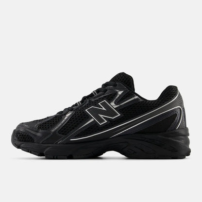 New Balance 740 - Black Metallic