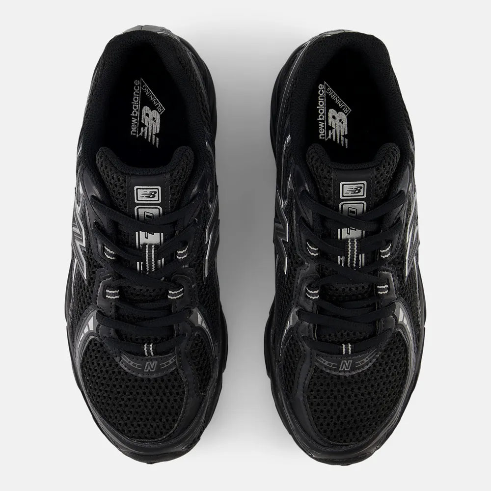 New Balance 740 - Black Metallic