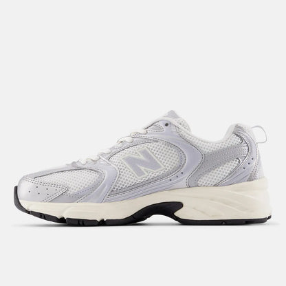 New Balance 530 - Moonbeam / Silver Metallic