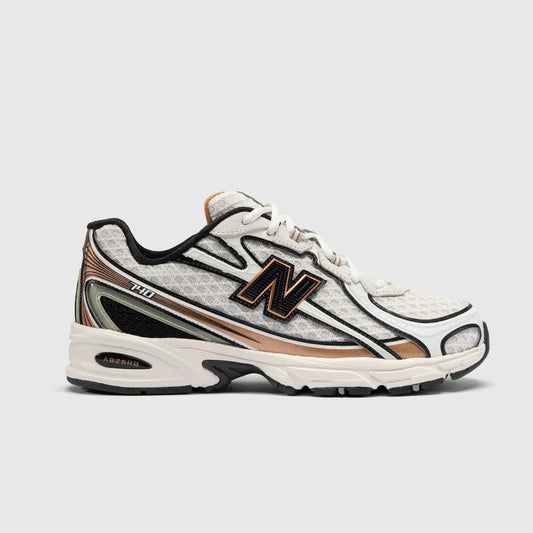 New Balance 740 - Sea Salt / Black / Brown