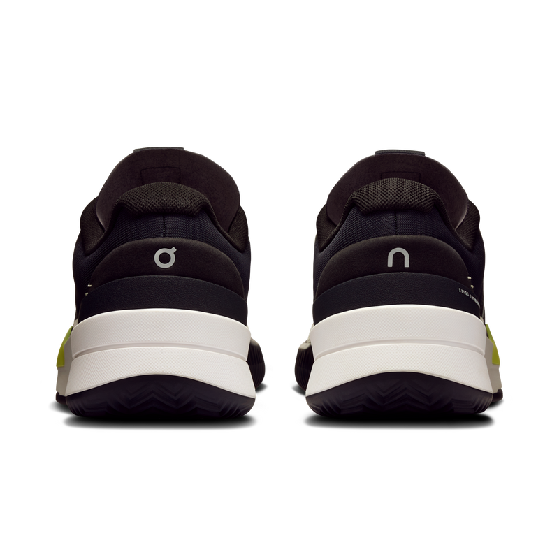 On THE ROGER Pro 2 Clay - Black | Lime