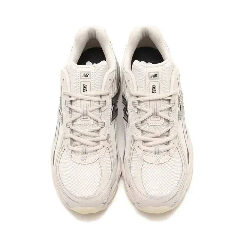 New Balance 740 - Sea Salt / White