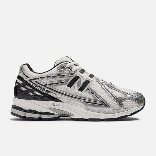 New Balance 1906r - Silver Metallic / White and Sea Salt