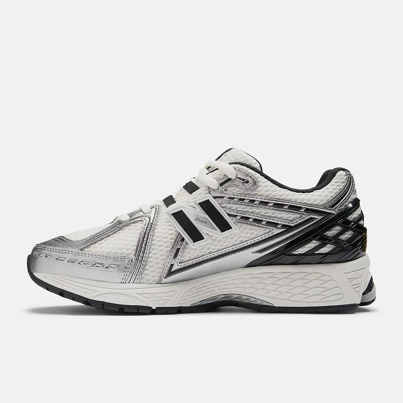 New Balance 1906r - Silver Metallic / White and Sea Salt