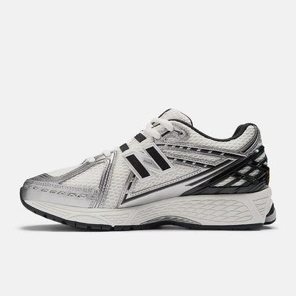New Balance 1906r - Silver Metallic / White and Sea Salt