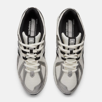 New Balance 1906r - Silver Metallic / White and Sea Salt