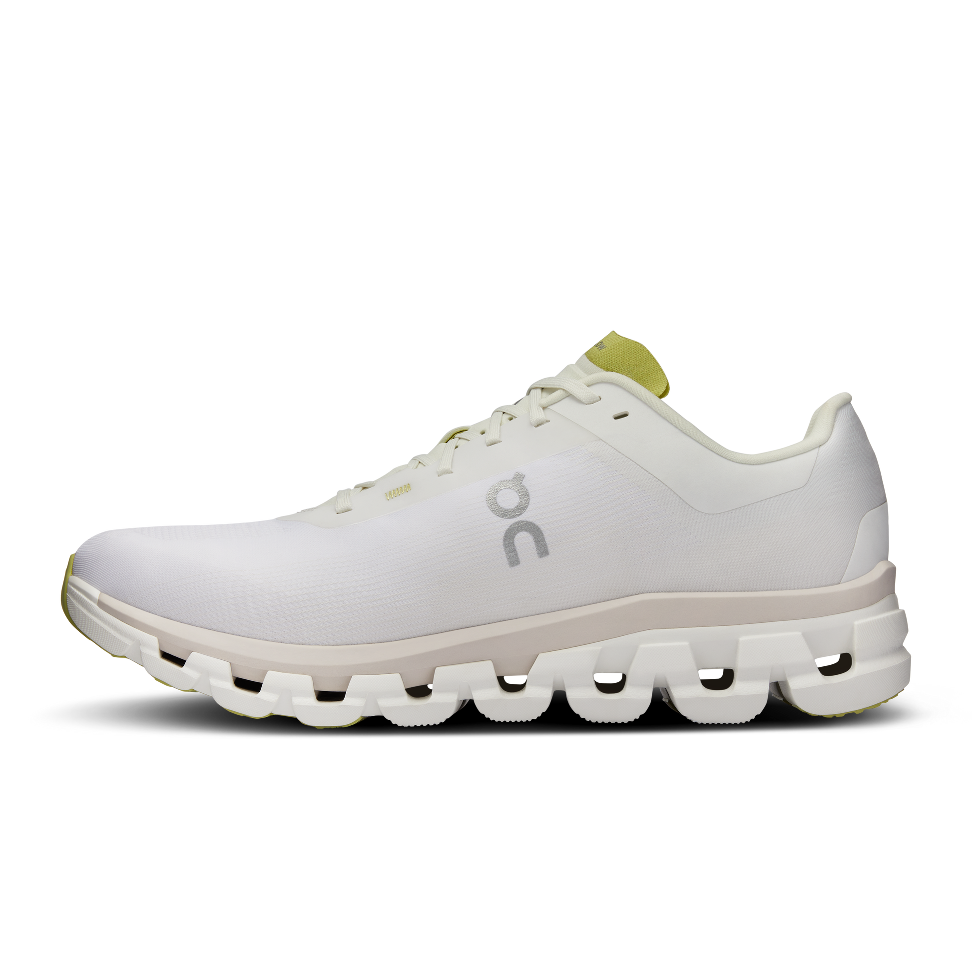 On Cloudflow 4 - White | Sand