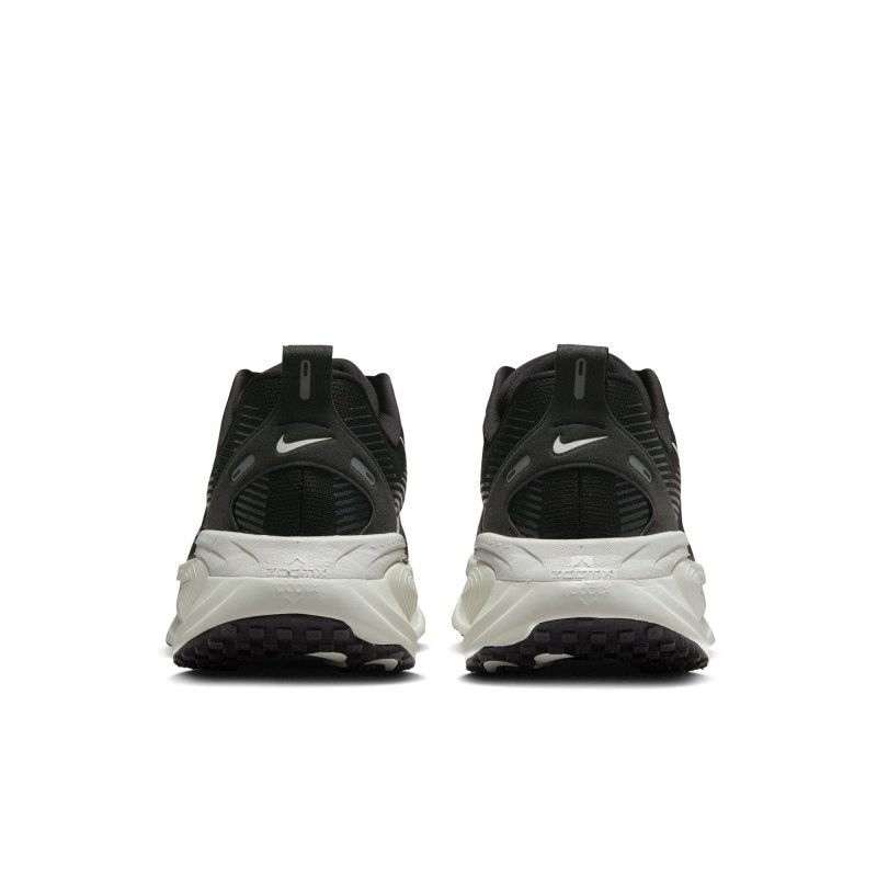 Nike Vomero 18 - Black/Summit White/Coconut Milk