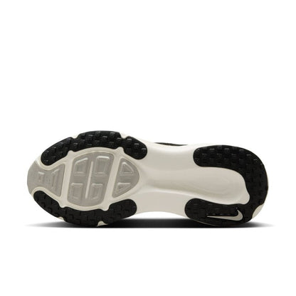 Nike Vomero 18 - Black/Coconut Milk/Light Iron Ore/Summit White