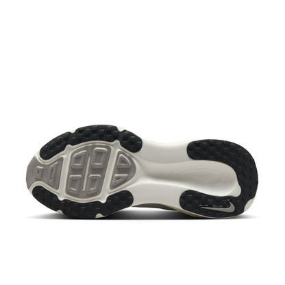 Nike Vomero 18 - Summit White/Black/Coconut Milk