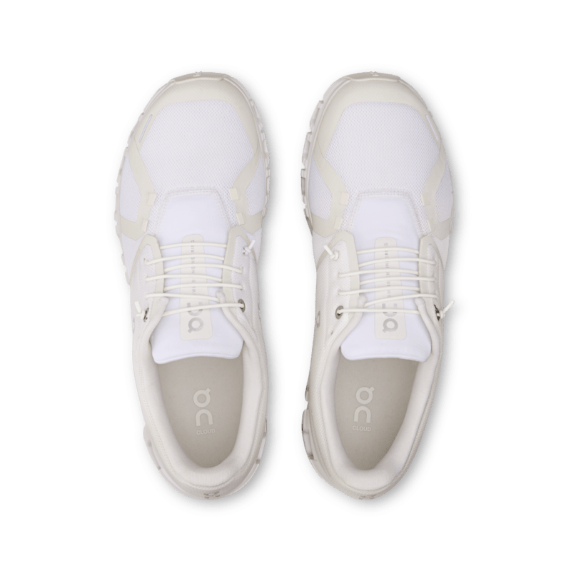On Cloud 6 Lifestyle - White/White (Wide Width)