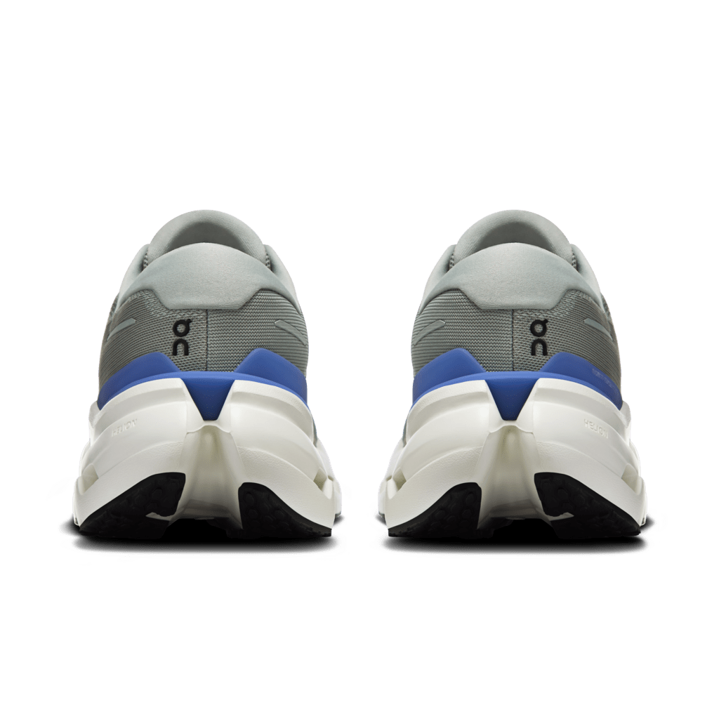 On Cloudrunner 3 - Tin/Iceberg