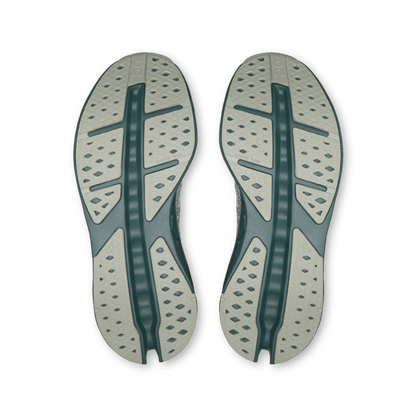 On Cloudsurfer Max - Iceberg/Olive