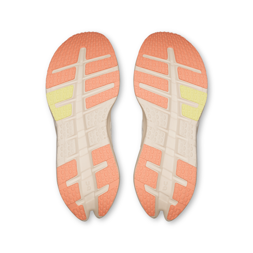On Cloudrunner 3 - Ivory/Dew