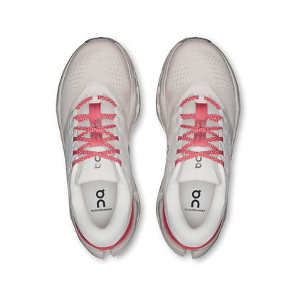 On Cloudrunner 3 - Oyster/Camellia