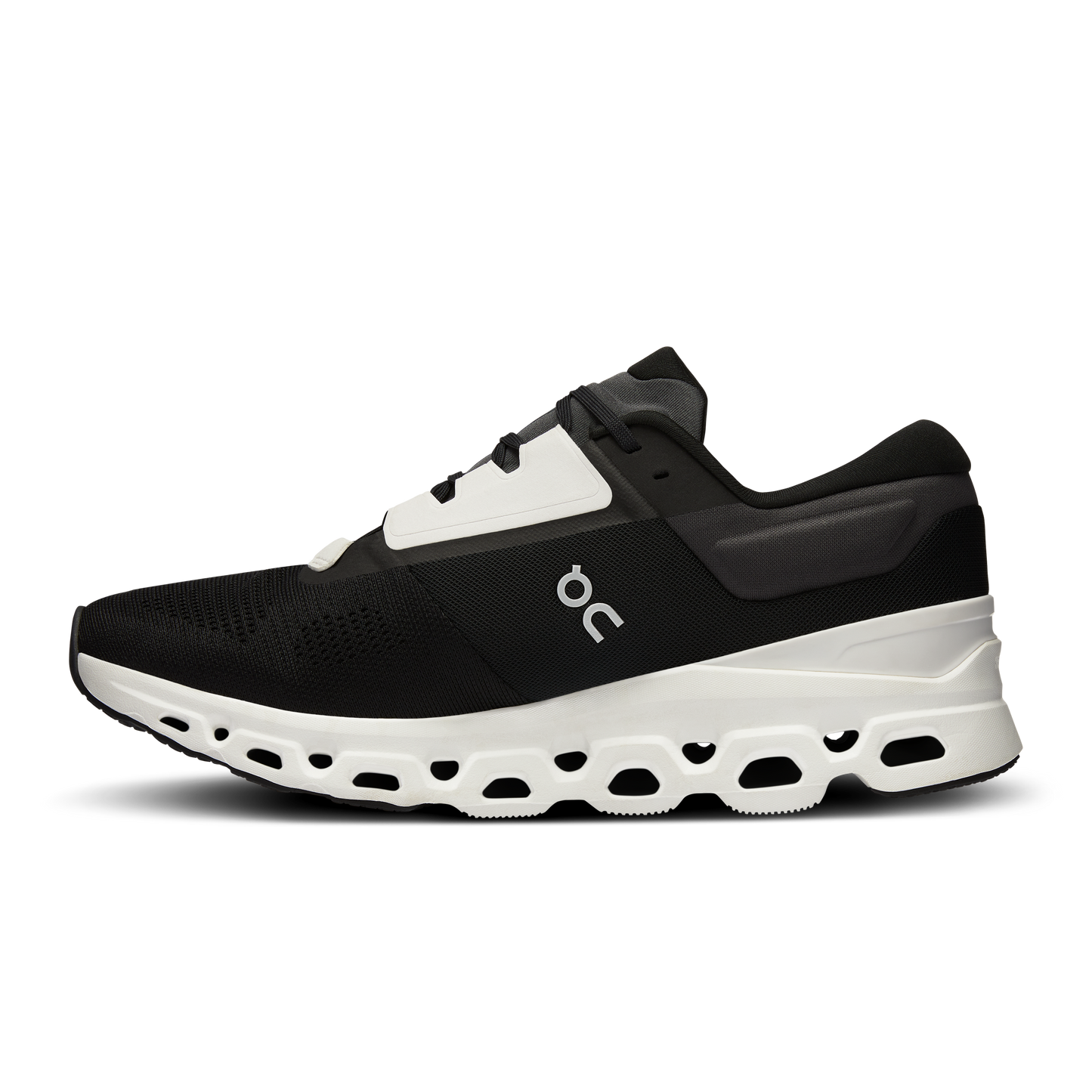 On Cloudstratus 3 - Black | Frost