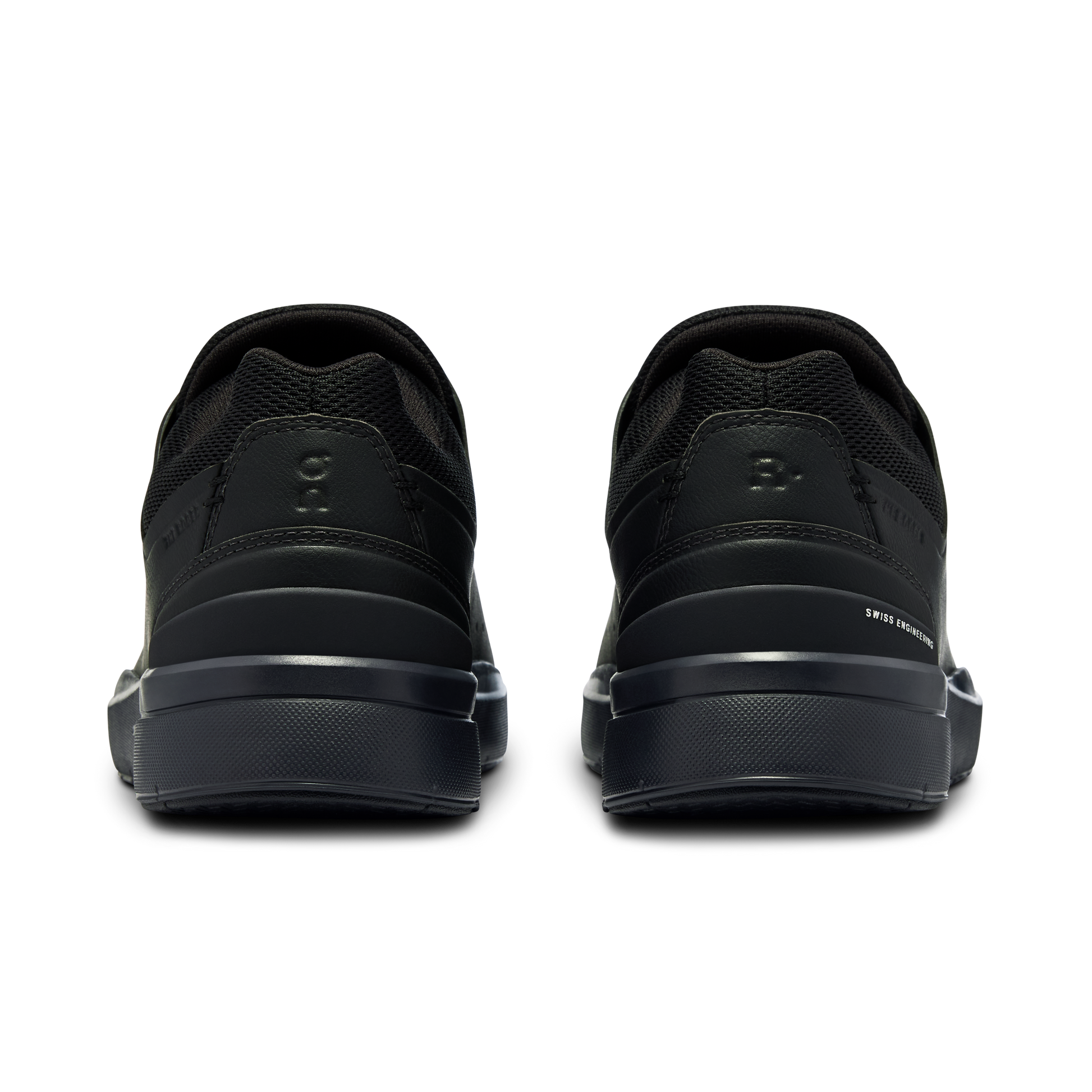 On THE ROGER Advantage - All Black