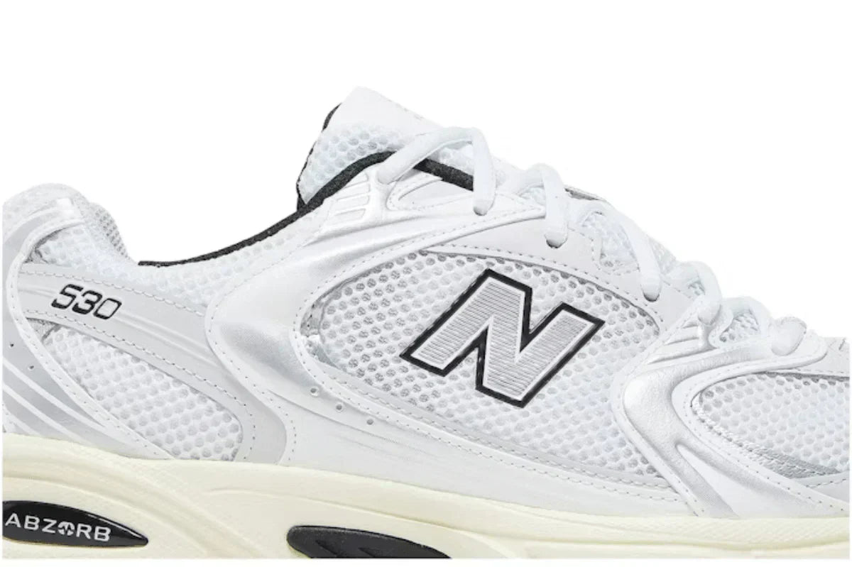 New Balance 530 - White / Silver Metallic / Black