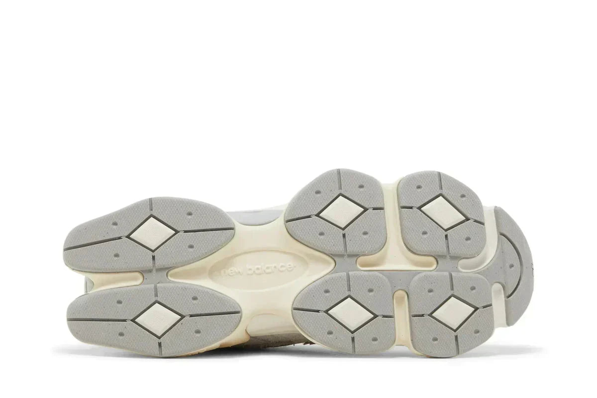 New Balance 9060 - White / Beige