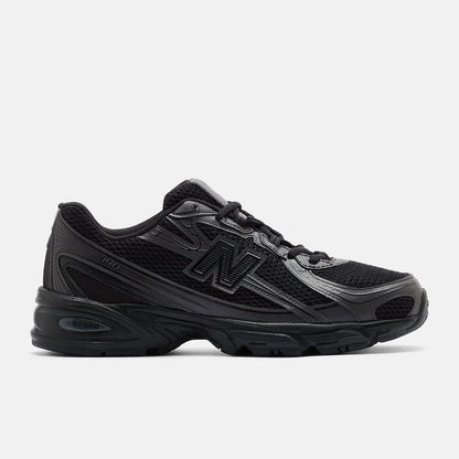 New Balance 740 - Triple Black