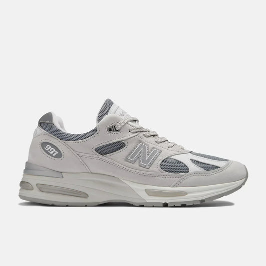 New Balance 991 - Nimbus Cloud / Cool Grey / Silver