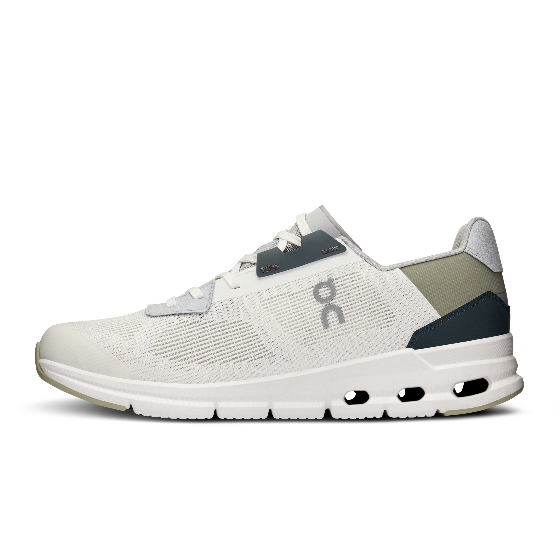 On Cloudrift - Undyed-White | Flame