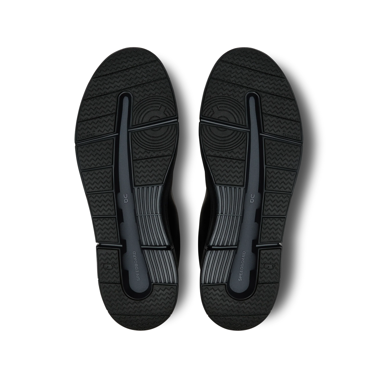 On THE ROGER Advantage - All Black